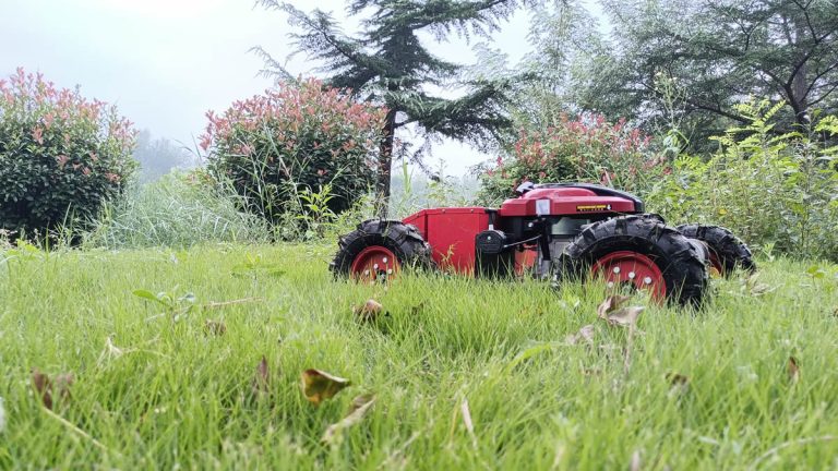中国製のトラック付きリモコン斜面芝刈り機、低価格で販売、丘に最適なロボット芝刈り機