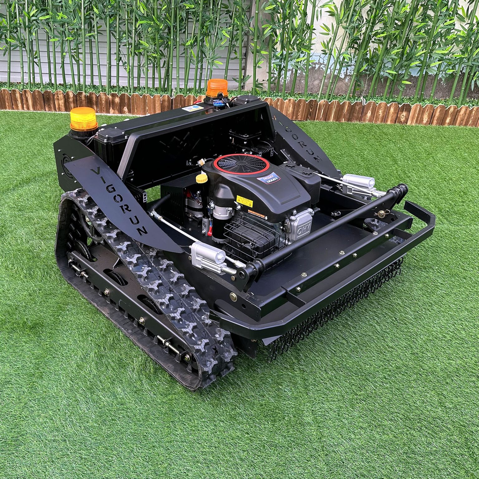 Rubber Track Remote Operated Slope Mower (VTLM800) Vigorun Mower