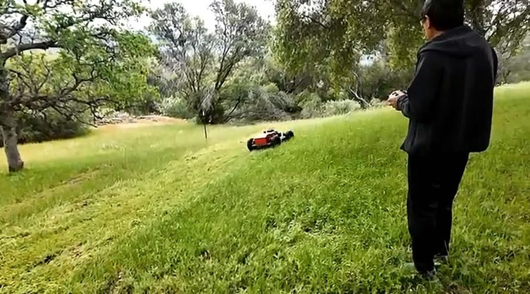 best quality remote operated tracked robot mower made in China