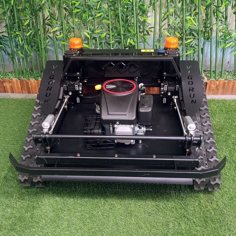 single-cylinder four-stroke self-powered dynamo remote control slope grass cutter