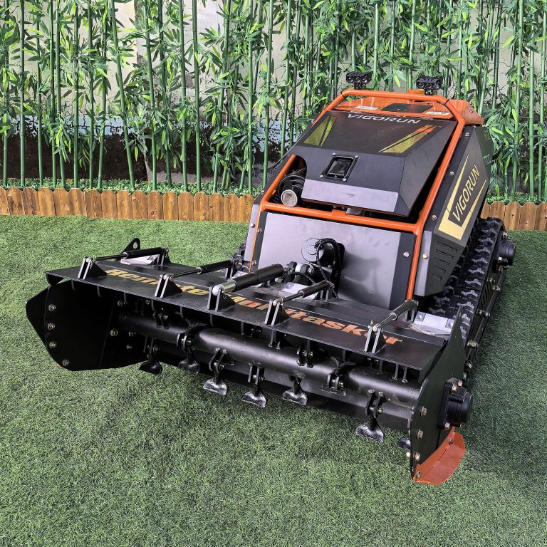 tracked dual-cylinder four-stroke battery operated low energy consumption wireless flail mulcher